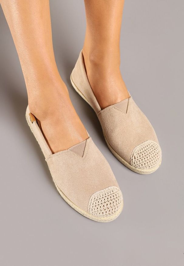 Born2be - Ciemnobeżowe Espadryle ze Zdobieniami z Plecionki i Elastyczną Wstawka Nelithae. Kolor: beżowy. Wzór: aplikacja. Sezon: lato. Styl: elegancki