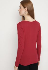 Born2be - Bordowa Bluzka Typu Longsleeve z Okrągłym Dekoltem Unelessa. Kolor: czerwony. Materiał: jeans. Długość rękawa: długi rękaw. Styl: elegancki, klasyczny #5