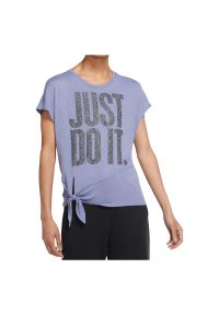 Koszulka damska treningowa Nike Dri-FIT CU5918. Materiał: materiał, poliester, bawełna. Długość rękawa: krótki rękaw. Technologia: Dri-Fit (Nike). Długość: krótkie. Sport: fitness #1