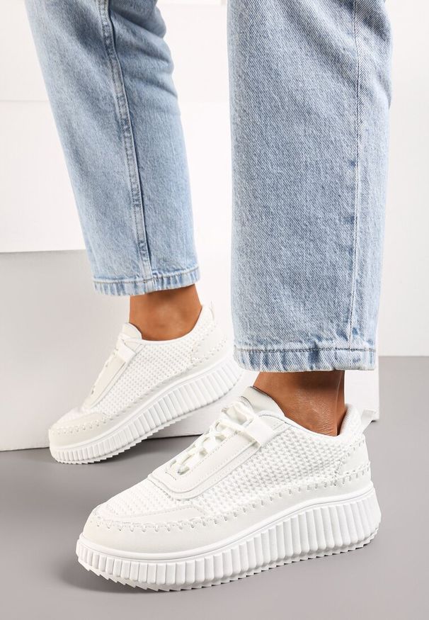 Renee - Białe Sznurowane Sneakersy na Platformie Dimakis. Kolor: biały. Obcas: na platformie
