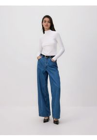 Reserved - Longsleeve z modalem - biały. Kolor: biały. Materiał: dzianina. Długość rękawa: długi rękaw #1