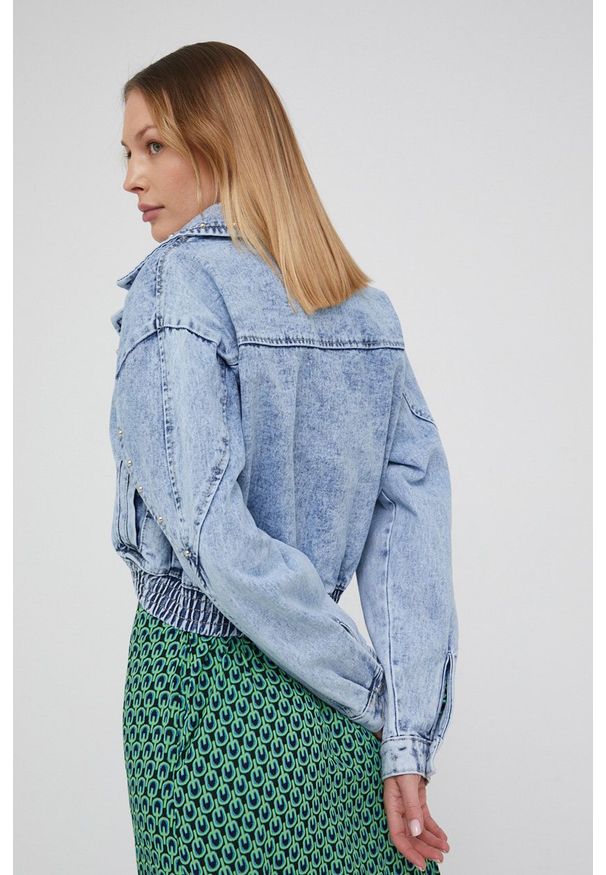 Answear Lab kurtka jeansowa damska przejściowa oversize. Kolor: niebieski. Materiał: jeans. Styl: wakacyjny