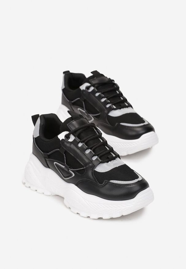 Born2be - Czarno-Szare Sneakersy z Dekoracyjną Sznurówką Wokół Cholewki Nebissa. Okazja: do pracy, na co dzień, na spacer. Kolor: czarny. Materiał: jeans. Szerokość cholewki: normalna. Obcas: na platformie. Sport: turystyka piesza