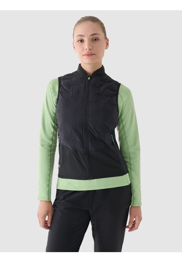 4f - 4F Bezrękawnik do biegania pikowany ze stójką damski - szary XXL. Typ kołnierza: kołnierzyk stójkowy. Kolor: szary. Materiał: poliester, materiał, puch, włókno. Długość rękawa: bez rękawów. Technologia: Primaloft. Długość: krótkie. Sport: bieganie, fitness