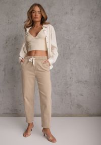 Renee - Beżowe Jeansy Mom Fit High Waist z Bawełny ze Ściągaczem w Pasie Phiales. Stan: podwyższony. Kolor: beżowy. Długość: długie. Wzór: gładki #1
