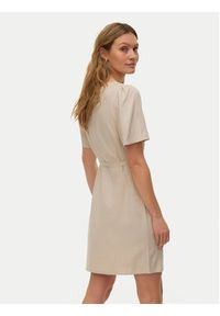 Vero Moda Sukienka letnia Mymilo 10340466 Beżowy Regular Fit. Kolor: beżowy. Materiał: len, wiskoza. Sezon: lato #4