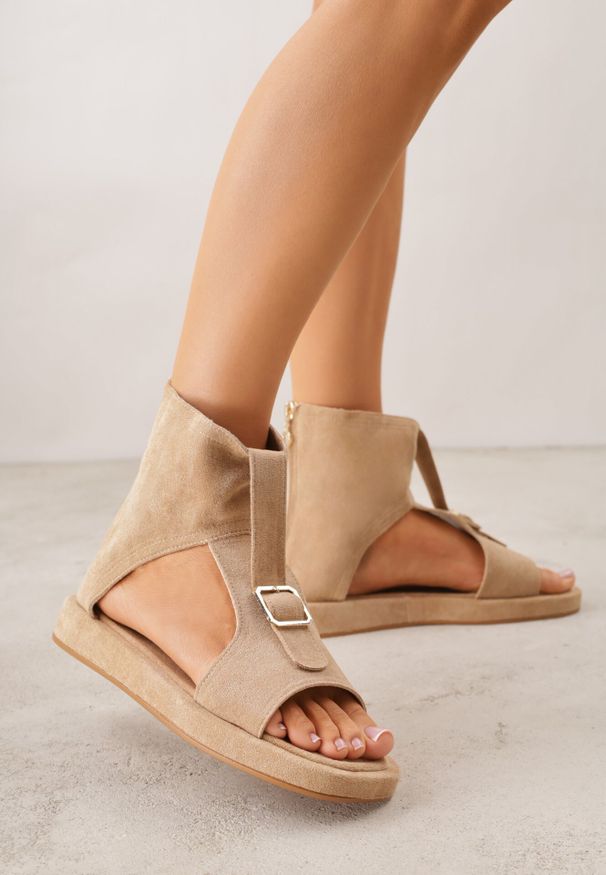 Born2be - Ciemnobeżowe Sandały w Stylu Botków z Ozdobną Klamrą Theaneasi. Okazja: na co dzień. Zapięcie: klamry. Kolor: beżowy. Materiał: jeans. Styl: casual, elegancki, klasyczny