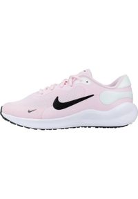 Buty do biegania dla dzieci Nike Revolution 7. Zapięcie: sznurówki. Kolor: zielony, różowy, czarny, wielokolorowy. Materiał: syntetyk, tkanina, materiał. Szerokość cholewki: normalna. Model: Nike Revolution