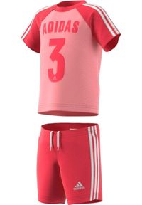 Dres gimnastyczny dla dzieci Adidas I Sport Sum Set. Kolor: czerwony. Materiał: bawełna. Styl: sportowy