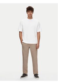 Selected Homme T-Shirt 16094143 Biały Loose Fit. Kolor: biały. Materiał: bawełna, syntetyk