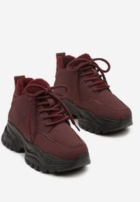 Born2be - Bordowe Traperki Sneakersy Vices na Grubej Tłoczonej Platformie Typu Traperki Narrise. Okazja: na co dzień. Kolor: czerwony. Materiał: jeans. Obcas: na platformie. Styl: casual