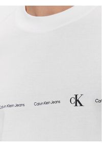 Calvin Klein Jeans T-Shirt Logo Repeat J30J324668 Biały Regular Fit. Kolor: biały. Materiał: bawełna