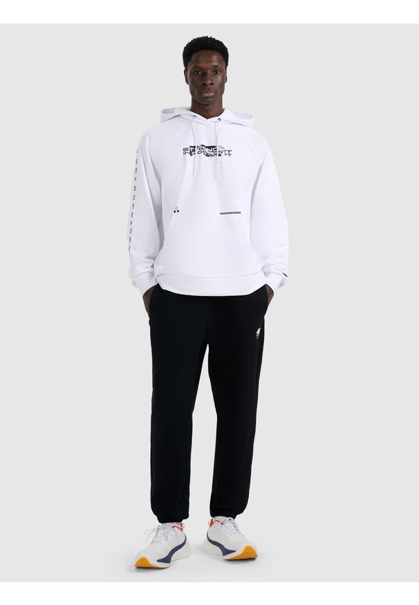 4f - 4F Spodnie dresowe joggery męskie - czarne XS. Kolor: czarny. Materiał: dresówka