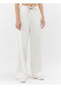 Calvin Klein Jeans Spodnie dresowe J20J221916 Écru Relaxed Fit. Materiał: dresówka, syntetyk