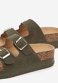 Born2be - Zielone Klapki na Grubej Podeszwie z Dwoma Paskami Dolarielle. Okazja: na co dzień. Kolor: zielony. Materiał: jeans. Wzór: paski. Sezon: lato. Styl: klasyczny, casual #5