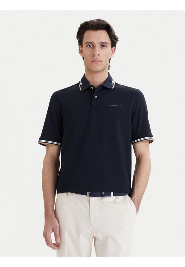 Bugatti Polo 8150-75031C Granatowy Regular Fit. Typ kołnierza: polo. Kolor: niebieski. Materiał: syntetyk