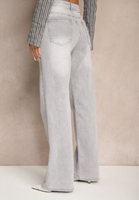 Renee - Jasnoszare Jeansy High Waist o Szerokim Kroju Nimiella. Okazja: na co dzień. Stan: podwyższony. Kolor: szary. Styl: klasyczny, elegancki, casual