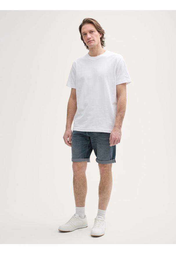 Męskie Krótkie Spodenki Tom Tailor TTJosh Regular Slim Jeans Short 1044973. Okazja: na co dzień, na spacer. Materiał: jeans. Długość: krótkie. Sezon: lato. Styl: elegancki, klasyczny, wakacyjny, casual