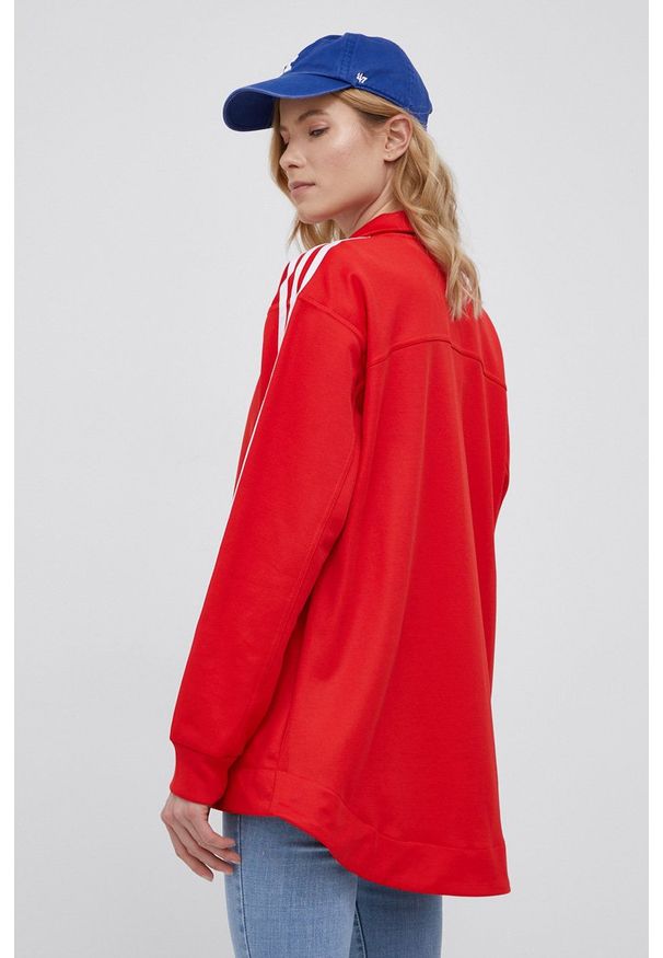 adidas Originals bluza Adicolor damska kolor czerwony z aplikacją. Okazja: na co dzień. Kolor: czerwony. Materiał: materiał, dzianina. Długość: długie. Wzór: aplikacja. Styl: casual