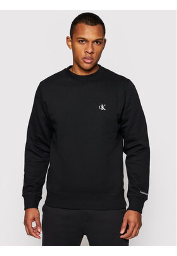 Calvin Klein Jeans Bluza Embroidered Logo J30J314536 Czarny Regular Fit. Kolor: czarny. Materiał: bawełna, syntetyk
