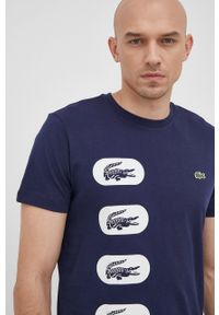 Lacoste T-shirt bawełniany kolor granatowy z nadrukiem. Okazja: na co dzień. Kolor: niebieski. Materiał: bawełna. Wzór: nadruk. Styl: casual