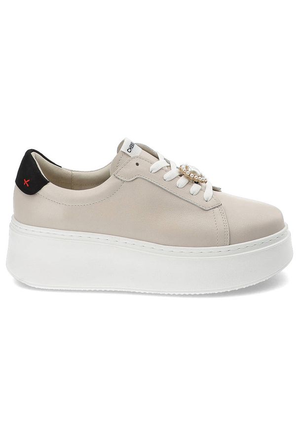 CheBello - Beżowe Sneakersy Chebello Damskie Stylowe Obuwie. Kolor: beżowy. Materiał: skóra. Szerokość cholewki: normalna. Wzór: aplikacja. Obcas: na platformie. Styl: elegancki