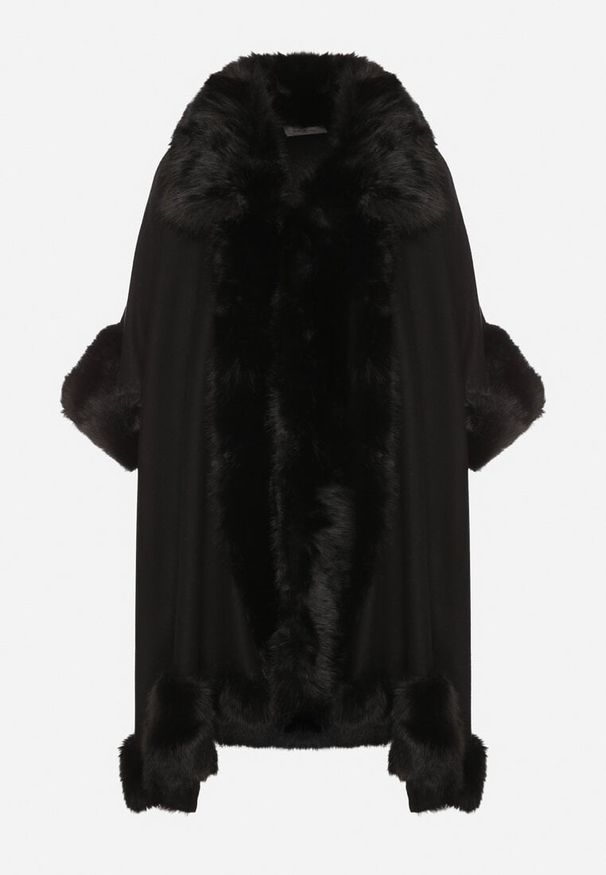 Born2be - Czarne Ponczo z Wełną i Wiskozą Ozdobione Futerkiem Delatta. Okazja: na co dzień. Kolor: czarny. Materiał: wełna, wiskoza, futro. Wzór: aplikacja. Styl: casual, elegancki