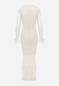 Born2be - Beżowa Koktajlowa Sukienka Koronkowa z Dekoltem V i Falbanami Frevina. Okazja: na komunię, na wesele, na ślub cywilny. Typ kołnierza: dekolt w kształcie V. Kolor: beżowy. Materiał: koronka. Wzór: koronka. Styl: wizytowy #5