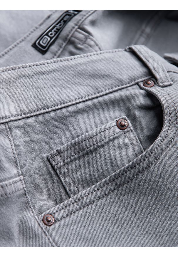 Ombre Clothing - Spodnie męskie jeansowe bez przetarć SLIM FIT - szare V1 OM-PADP-0148 - XXL. Okazja: na co dzień. Kolor: szary. Materiał: jeans. Wzór: gładki. Styl: sportowy, elegancki, casual