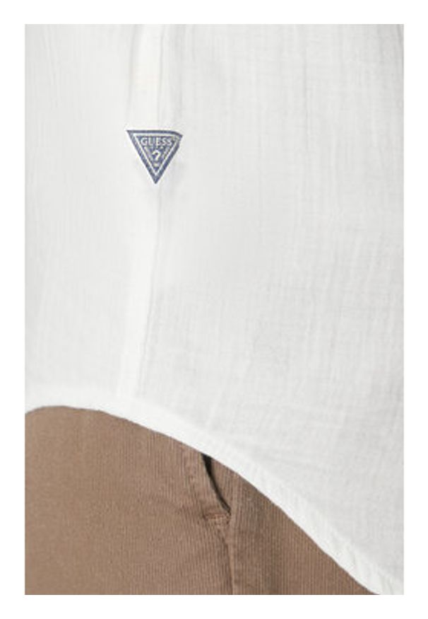 Guess Koszula M5GH85 WH831 Biały Regular Fit. Kolor: biały. Materiał: syntetyk