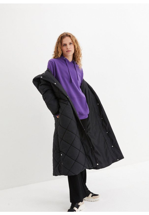bonprix - Bluza z kapturem, z miękkiego materiału frotte. Typ kołnierza: kaptur. Kolor: fioletowy. Materiał: materiał. Styl: sportowy