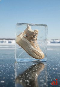 Renee - Ciemnobeżoiwe Sneakersy Śniegowce Vices na Platformie w Sportowym Stylu Nelsella. Okazja: na co dzień, na spacer. Kolor: beżowy. Materiał: jeans. Szerokość cholewki: normalna. Obcas: na platformie. Sport: turystyka piesza #1