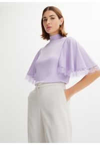 bonprix - Shirt w prążek z koronką. Kolor: fioletowy. Materiał: koronka. Wzór: koronka, prążki