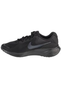 Buty do biegania damskie Nike Revolution 7. Zapięcie: sznurówki. Kolor: czarny. Materiał: syntetyk, tkanina, materiał. Szerokość cholewki: normalna. Model: Nike Revolution. Sport: turystyka piesza