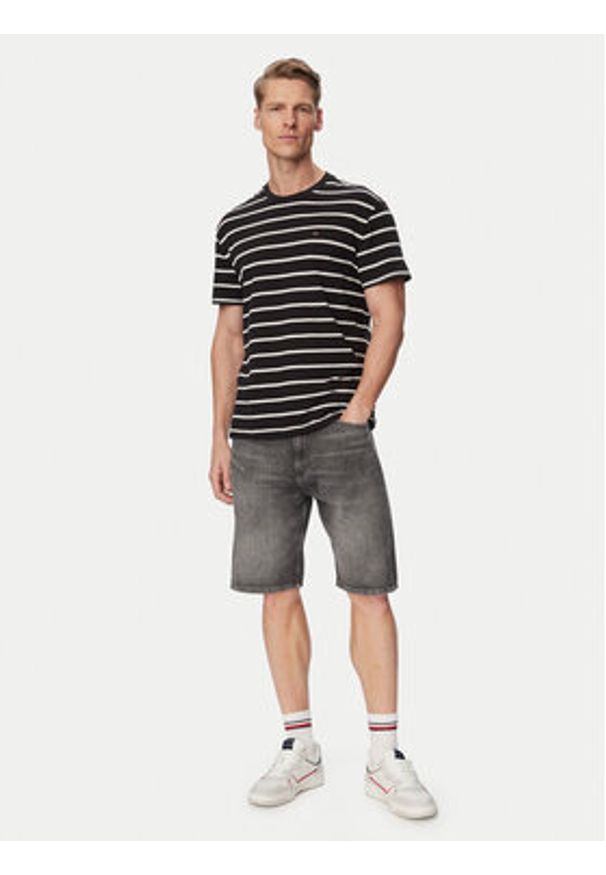 Tommy Jeans Szorty jeansowe Otis DM0DM23066 Czarny Regular Fit. Kolor: czarny. Materiał: bawełna