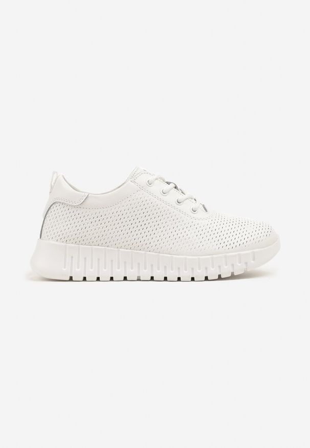 Renee - Białe Sneakersy ze Skóry Naturalnej z Perforacją na Tłoczonej Podeszwie Setilora. Okazja: na co dzień. Zapięcie: sznurówki. Kolor: biały. Materiał: skóra