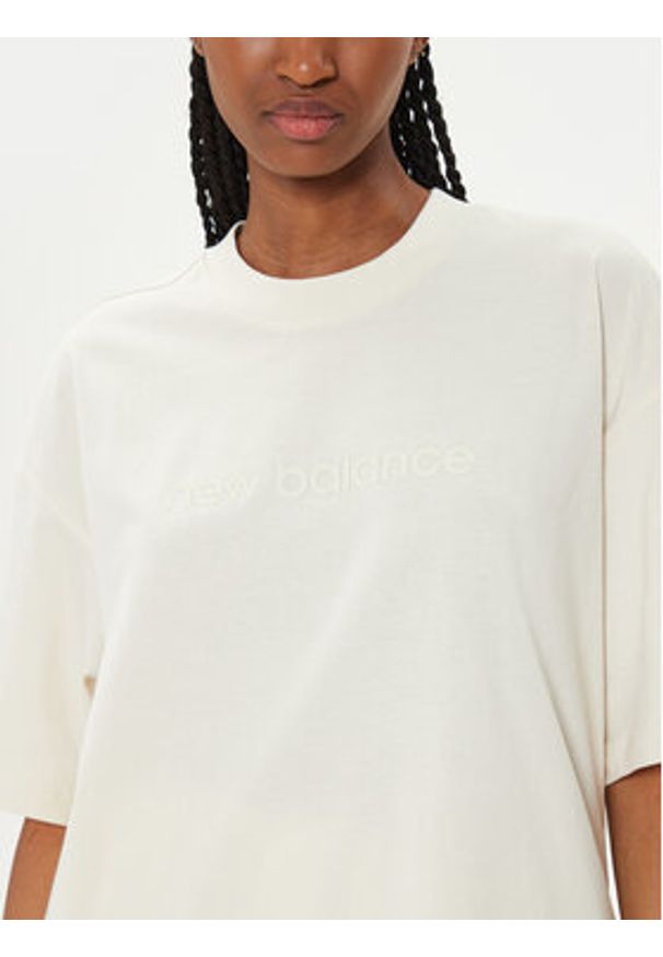 New Balance T-Shirt Hyper Density WT41555 Beżowy Oversize. Kolor: beżowy. Materiał: bawełna