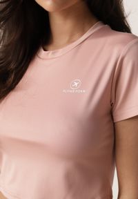 Born2be - Różowy Krótki T-shirt w Stylu Basic z Minimalistycznym Nadrukiem Orithana. Okazja: na co dzień. Kolor: różowy. Materiał: jeans. Długość: krótkie. Wzór: nadruk. Styl: casual, sportowy #3