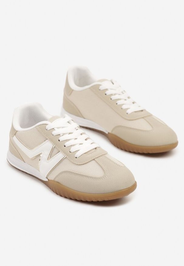 Born2be - Beżowe Sneakersy w Stylu Kultowych Tenisówek z Ozdobnymi Przeszyciami Elanicia. Okazja: na spotkanie biznesowe, na co dzień, do pracy. Kolor: beżowy