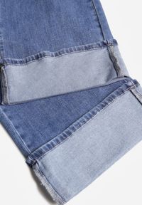 Born2be - Niebieskie Szerokie Jeansy z Wysokim Stanem i Podwiniętymi Nogawkami Jilora. Okazja: na co dzień, do pracy, na spotkanie biznesowe. Stan: podwyższony. Kolor: niebieski. Styl: biznesowy, klasyczny, casual #6