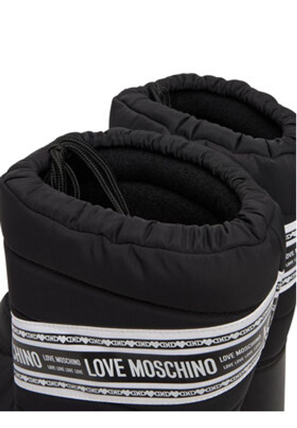 Love Moschino - LOVE MOSCHINO Śniegowce JA24162G1NISB000 Czarny. Kolor: czarny. Materiał: materiał