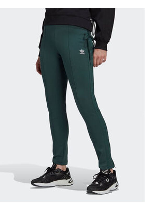 Adidas - adidas Spodnie dresowe Always Original Laced HK5083 Zielony Slim Fit. Kolor: zielony. Materiał: bawełna, dresówka