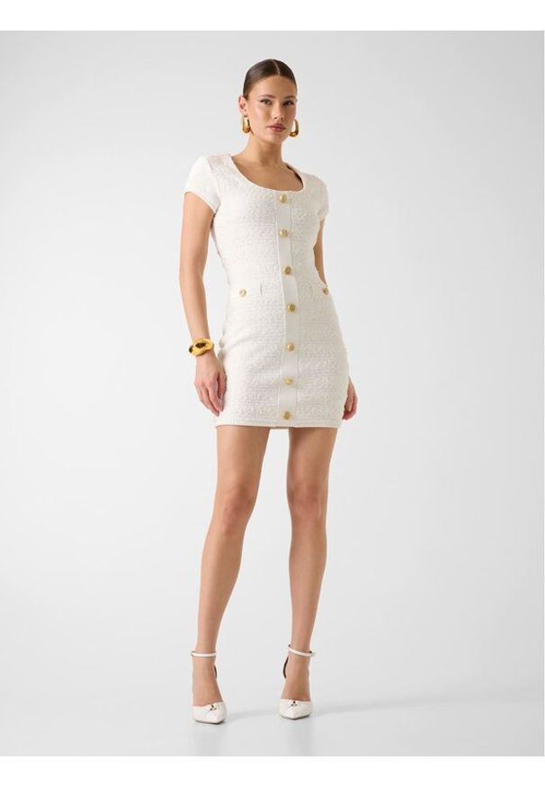 Marciano Guess Sukienka codzienna 180733 Beżowy Classic Fit. Okazja: na co dzień. Kolor: beżowy. Typ sukienki: proste. Styl: casual