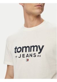 Tommy Jeans T-Shirt Graphic DM0DM23376 Biały Slim Fit. Kolor: biały. Materiał: bawełna #5