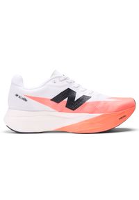 Buty damskie New Balance FuelCell SC Elite V5 WRCELLR5 – pomarańczowe. Kolor: pomarańczowy. Materiał: syntetyk, materiał. Szerokość cholewki: normalna. Sport: bieganie, fitness