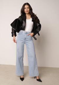 Born2be - Jasnoniebieskie Jeansy z Bawełny o Szerokim Kroju z Wysokim Stanem Senoth. Okazja: na co dzień. Stan: podwyższony. Kolor: niebieski. Styl: klasyczny, casual #2