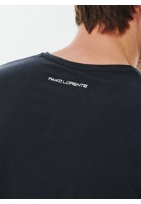 Pako Lorente - PAKO LORENTE – Granatowy gładki t-shirt v-neck. Kolor: niebieski. Materiał: bawełna, elastan. Wzór: gładki #8
