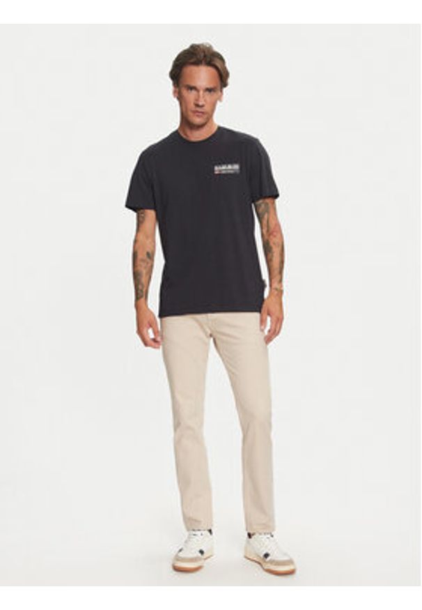 Napapijri T-Shirt Kasba NP0A4HQQ Czarny Regular Fit. Kolor: czarny. Materiał: bawełna