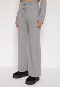 Born2be - Szary Komplet z Wełną i Bawełną Sweter ze Splotem i Szerokie Spodnie Reinettia. Kolor: szary. Materiał: wełna, bawełna. Wzór: ze splotem #7