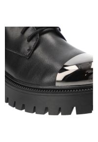 Czarne Botki Filippo Ocieplane Obuwie Damskie. Okazja: na co dzień, na spacer. Zapięcie: sznurówki. Kolor: czarny. Materiał: skóra, guma. Szerokość cholewki: normalna. Styl: klasyczny, casual, elegancki #5